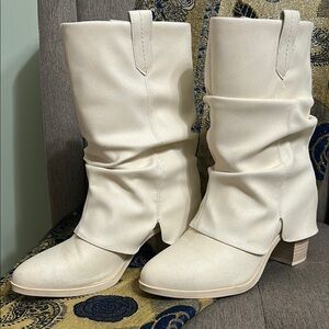 🌹Elegant Cream Cowboy Women's Boots